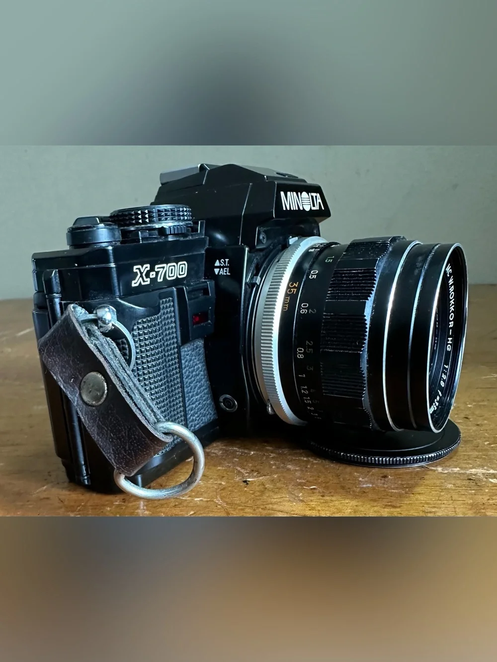 Minolta X-700 MPS 35mm SLR Film Camera w/1:2.8 f=35mm MC W. ROKKOR-HG Lens Japan